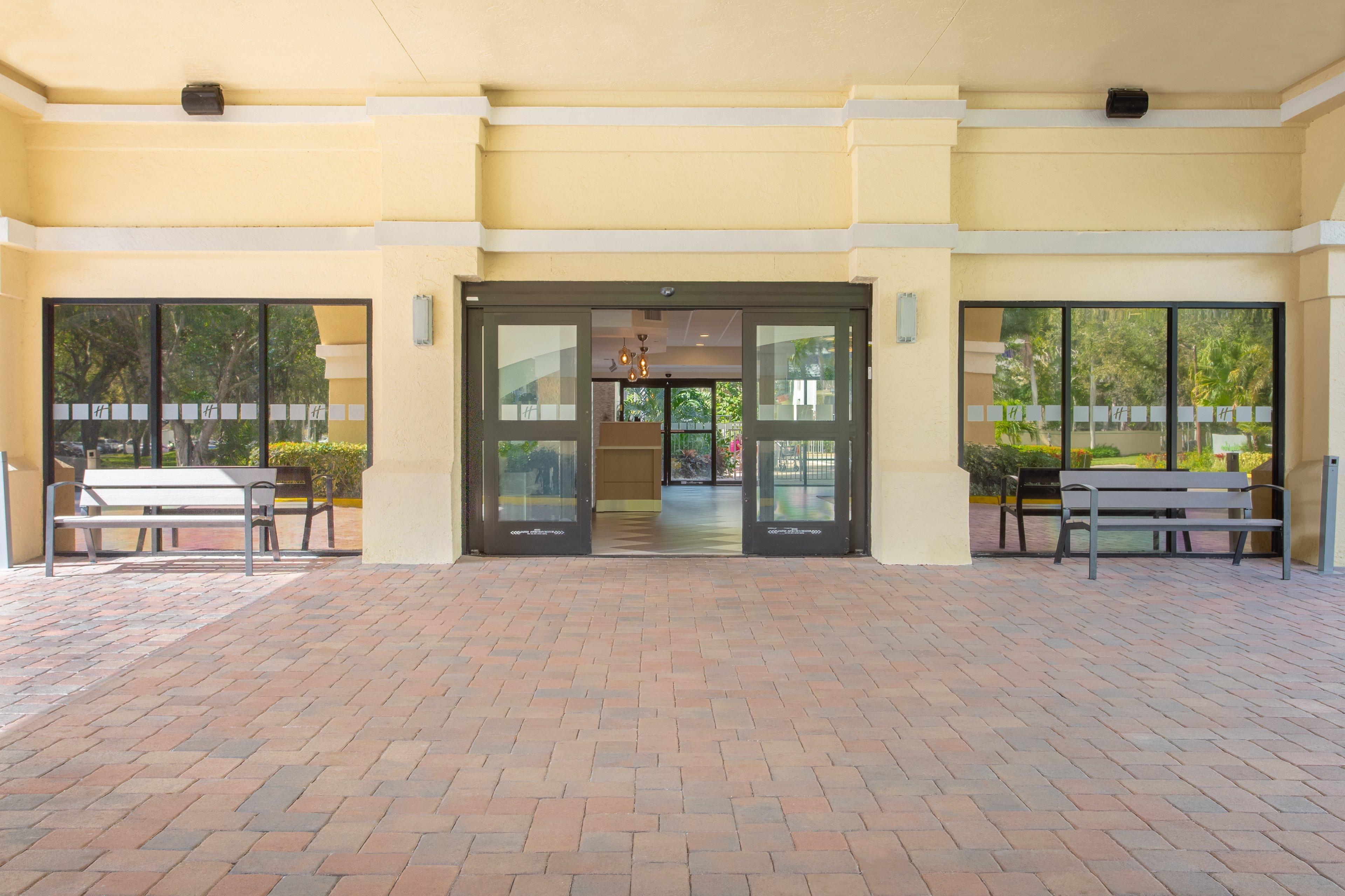 Holiday Inn & Suites Boca Raton - North Exterior foto
