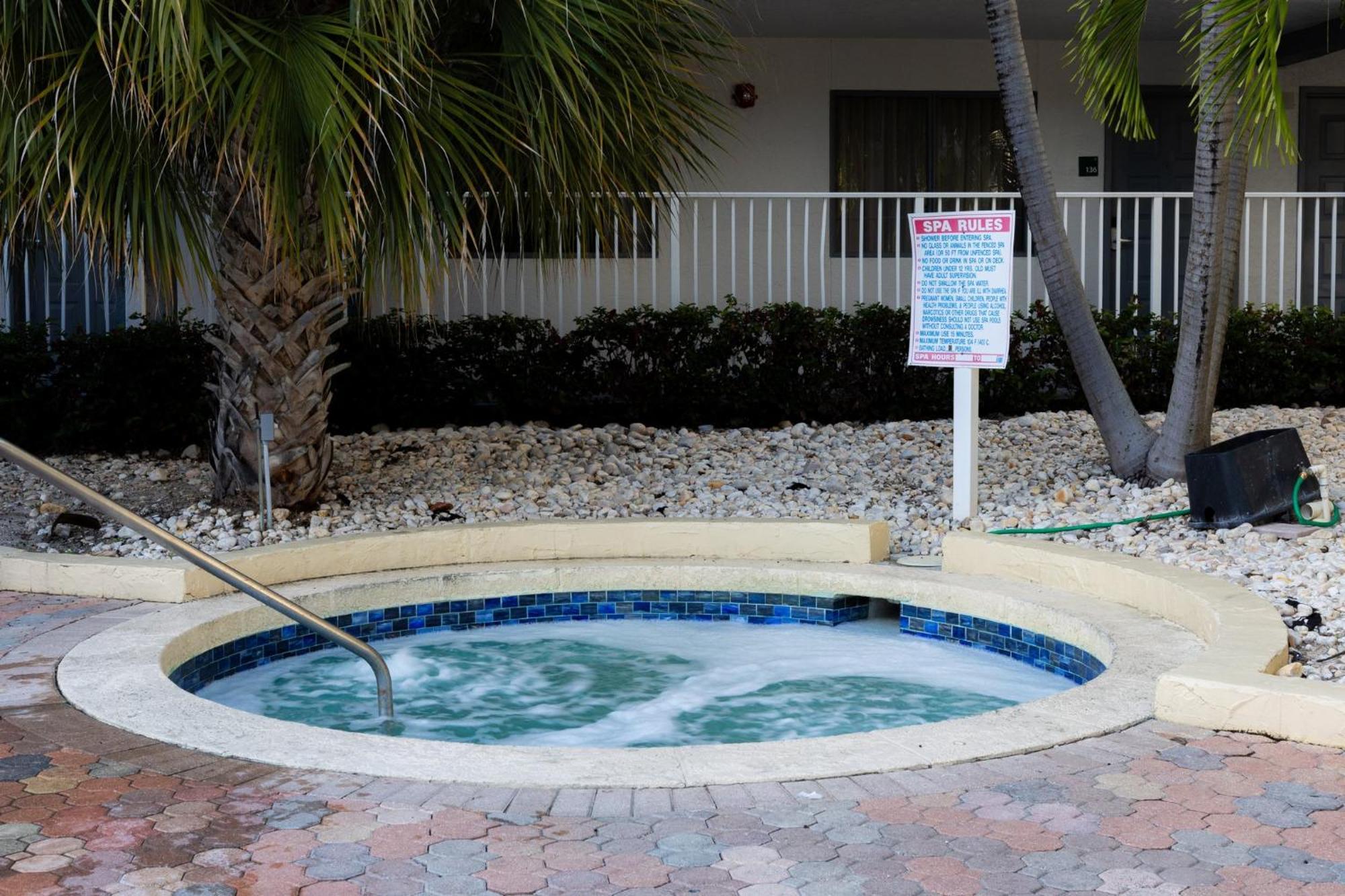 Holiday Inn & Suites Boca Raton - North Exterior foto